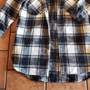 Forever 21 Jackets & Coats - Forever 21 Plaid Long Coat Forever 21 Jackets & Coats - Forever 21 Plaid Long Coat